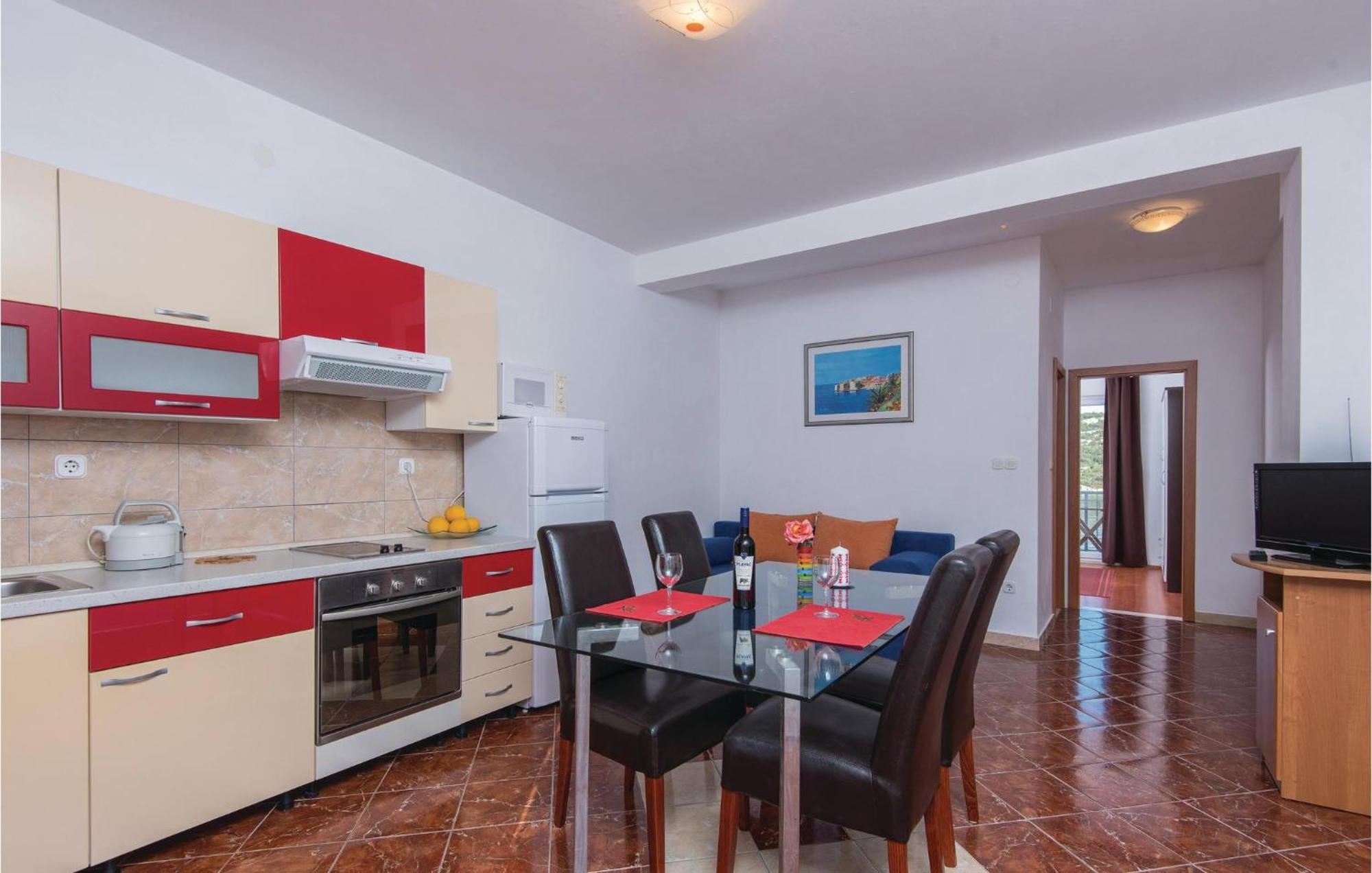 Gorgeous Apartment In Dubrava With Kitchen Екстериор снимка
