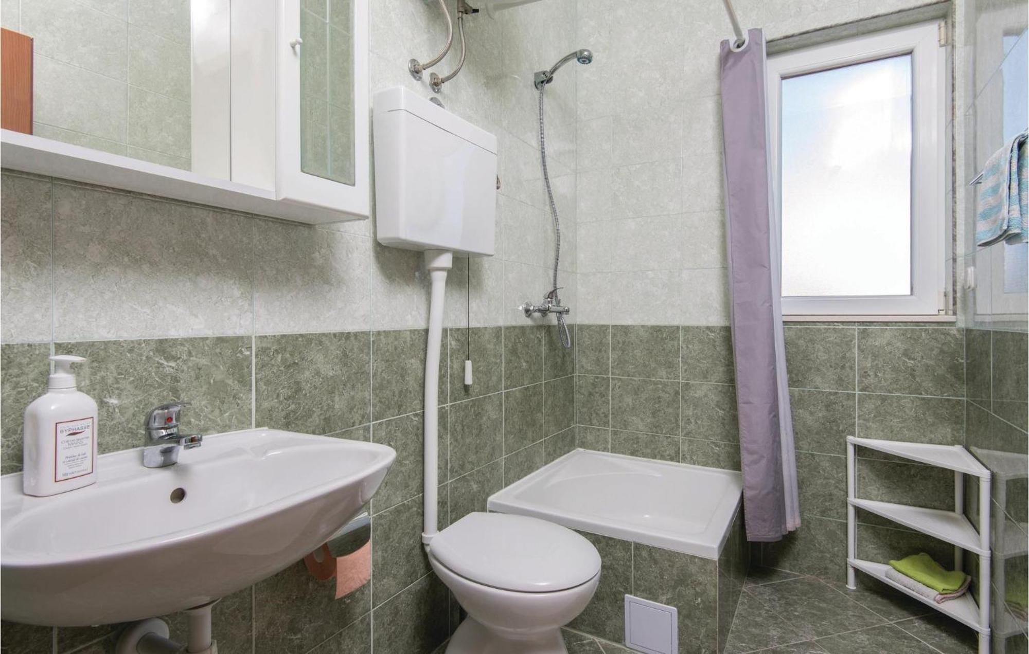 Gorgeous Apartment In Dubrava With Kitchen Екстериор снимка